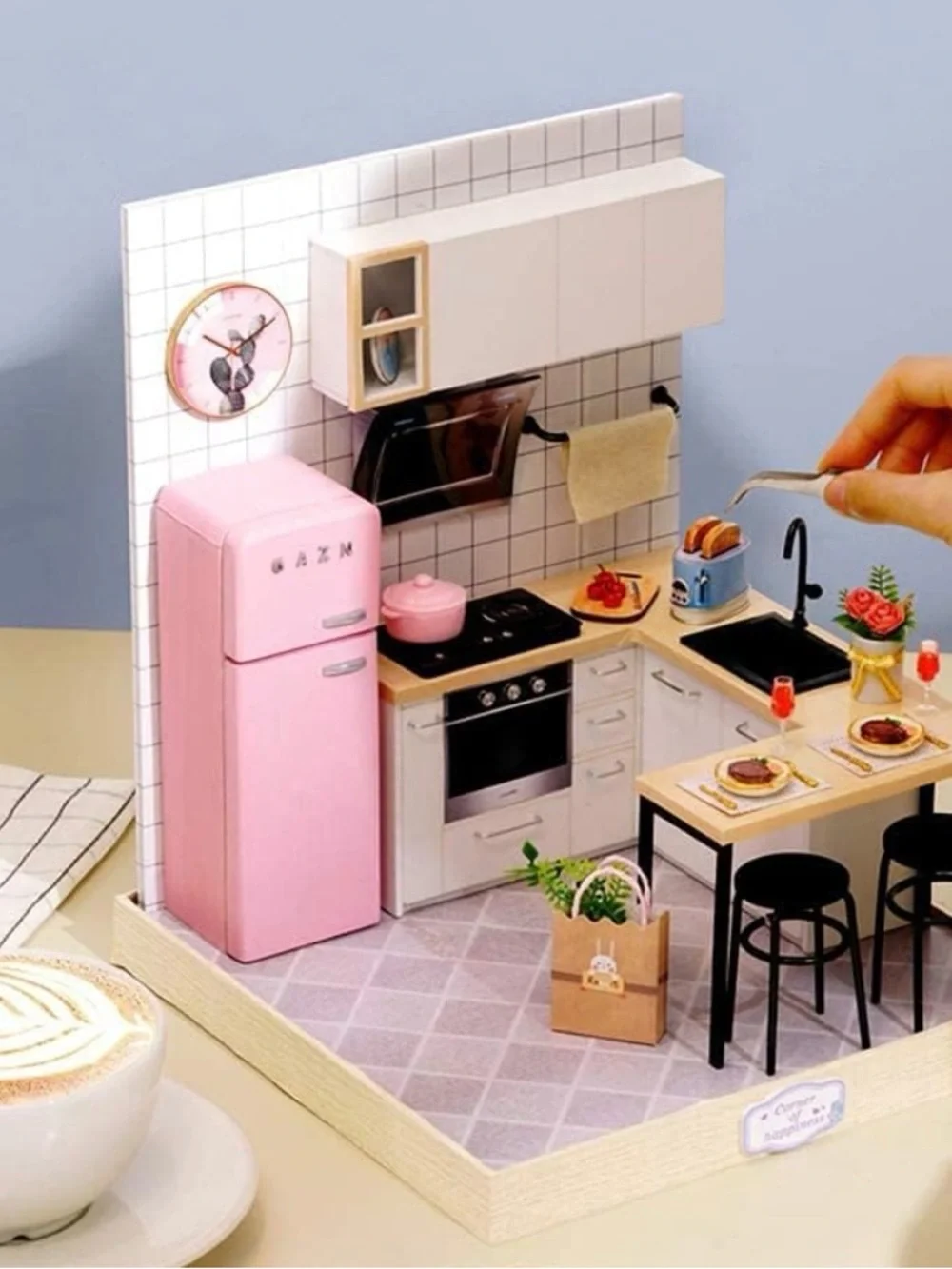 Taste of Life: Corner of Happiness Miniature Kitchen Diorama (NWOT)